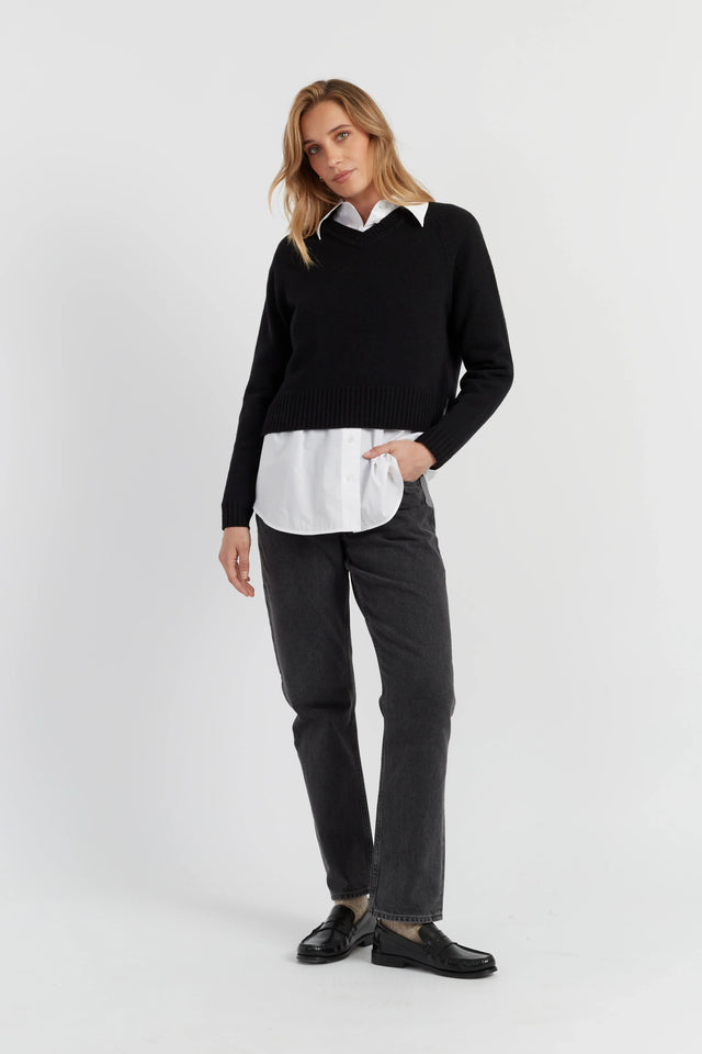 Black Pure Cashmere Cropped V-Neck Sweater image 2