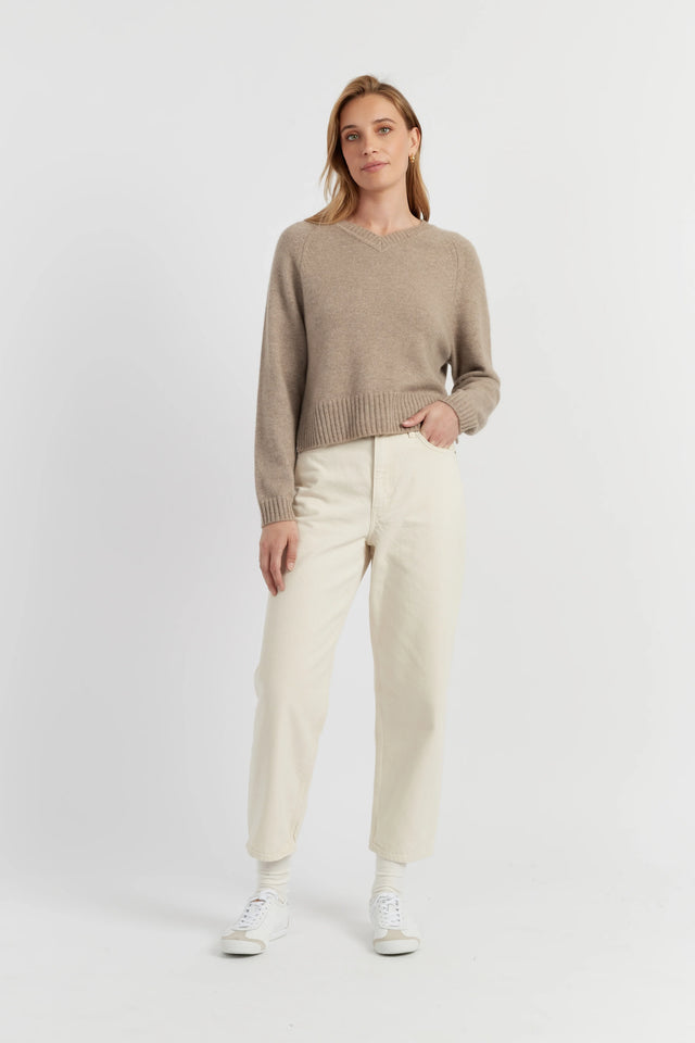 Warm-Oatmeal Pure Cashmere Cropped V-Neck Sweater image 2