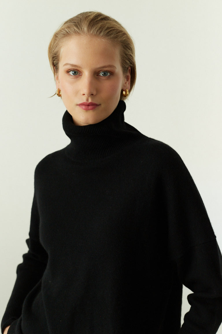 Black Pure Cashmere Rollneck Sweater
